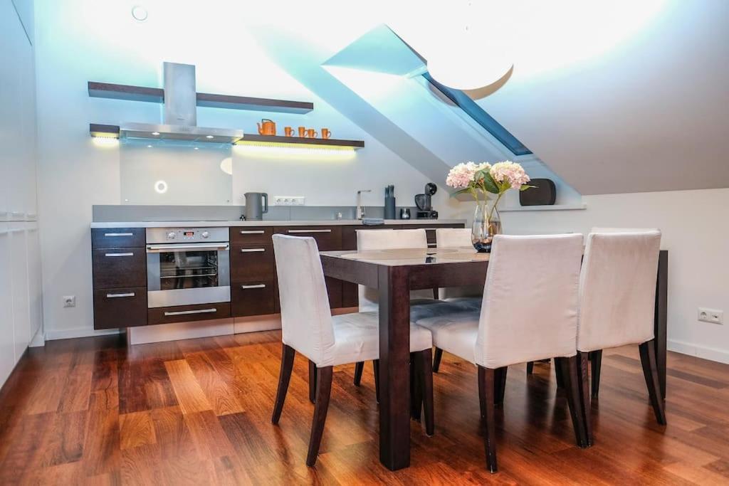 #Stayhere - Spacious Luxury Town Hall 3Bdr Apartment VNO Dış mekan fotoğraf